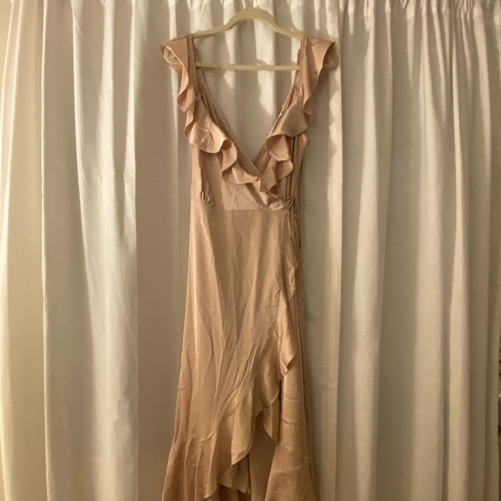 ASTR the Label Wilshire Ruffle Open Back Satin Midi Dress